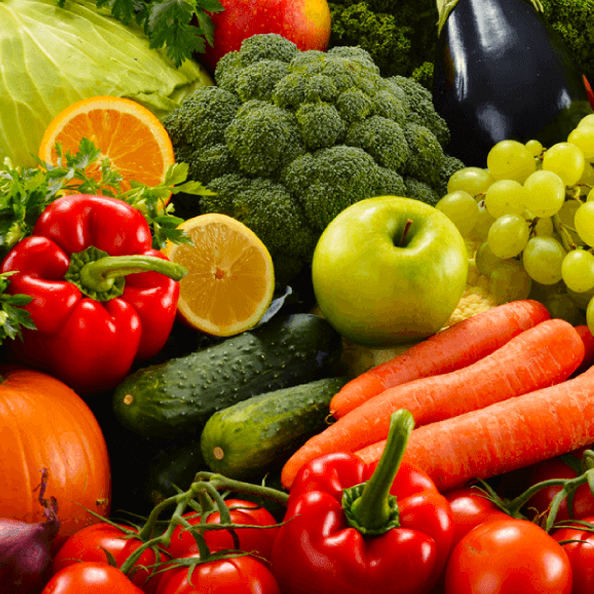 A SURPRISE ORGANIC MIXED FRUIT & VEGE BOX - The Herbal Dispensary Raglan